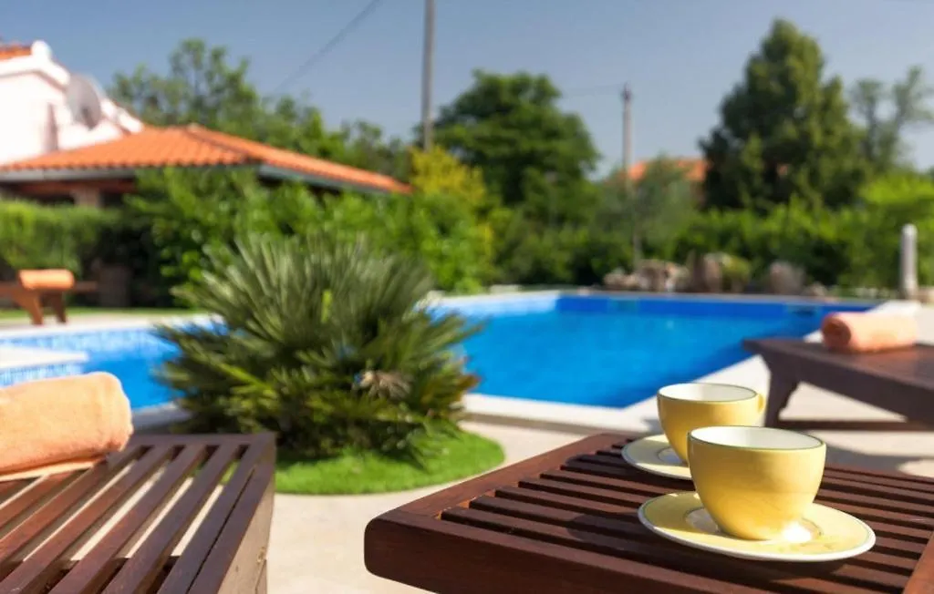 Villa Alemka - Island Of Krk By Villas Guide Gostinjac